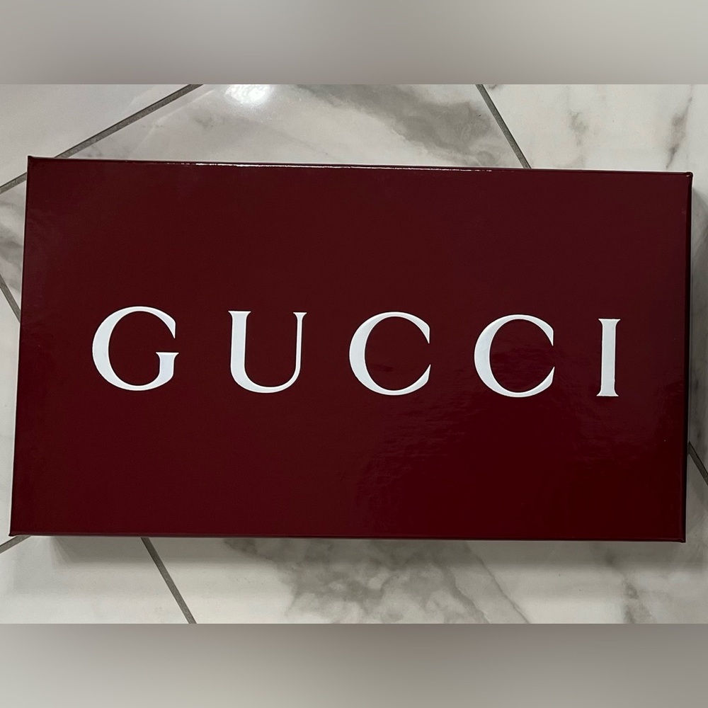 Authentic Gucci Burgundy and White Logo Shoe Box